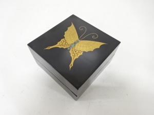 螺鈿　蝶　小物入れ